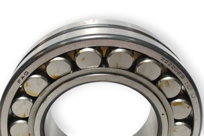 fag-22220-ES.C3-spherical-roller-bearing-(new)-(brass)-2