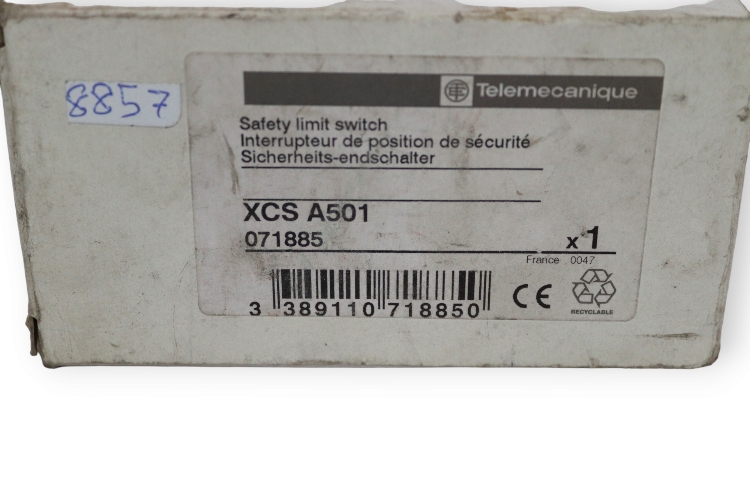 telemecanique-XCS-A501-Safety-Limit-Switch-(New)-3