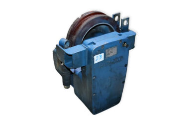 demag-DRF200-gear-motor-(zbf-63-a-8_2-b004-ac-motor)-used-1.jpg