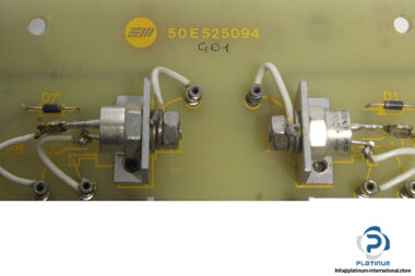 50e525094-circuit-board-1