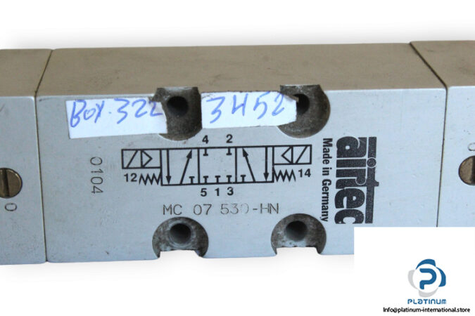 Airtec-MC-07-530-HN-double-solenoid-valve-(used)-2