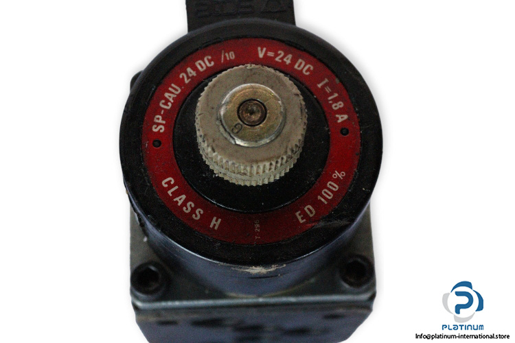 Atos-DKU-1611_13-solenoid-operated-directional-valve-(used)-1
