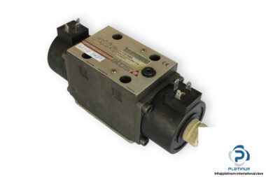 Atos-DKU-1716-25-solenoid-operated-directional-valve-(used)
