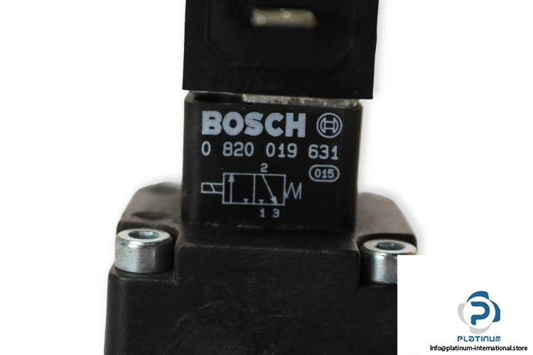 Bosch-0-821-300-922-soft-star-valve-(used)-1
