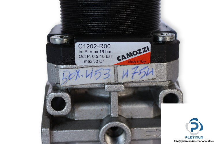 Camozzi-C1202-R00-filter-with-regulator-(used)-1