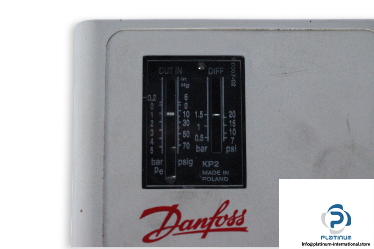 Danfoss-KP2-060-5095-pressure-switch-(used)-1