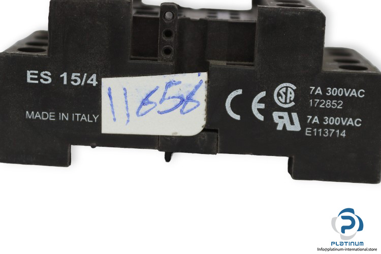 ES-15-4-relay-socket-(used)-1