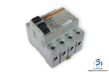 MERLIN-GERIN-MULTI9-circuit-breaker-(new)