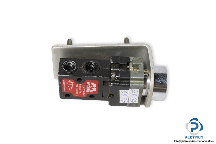 Mecman-550-153-push-button-valve-(used)-1