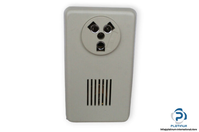 NB0018.00-gable-telephone-with-plug-(new)-1