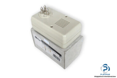 NB0018.00-gable-telephone-with-plug-(new)