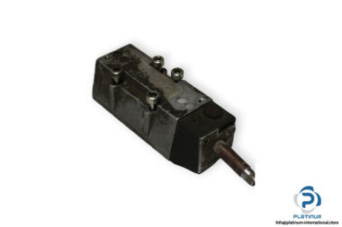 Norgren-SXE9573-871-M1-single-solenoid-valve-without-solenoid-(used)