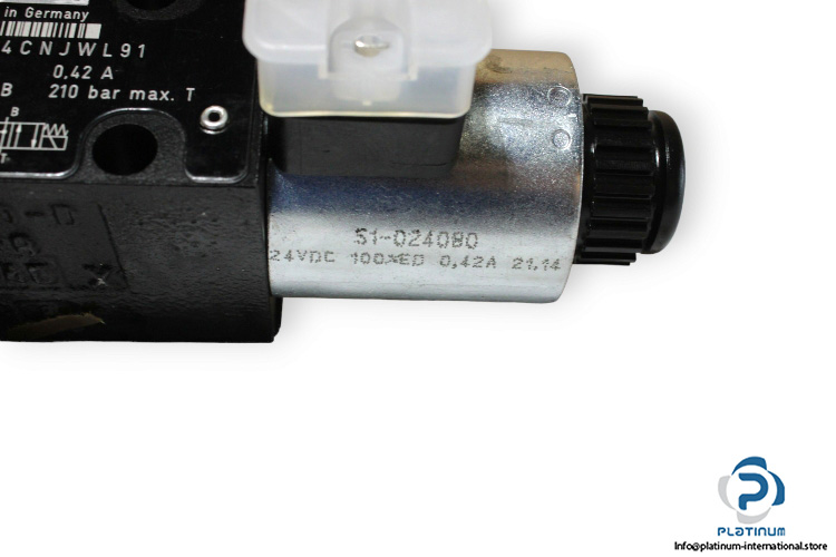 Parker-D1VW004CNJWL91-solenoid-operated-directional-valve-(new)-1