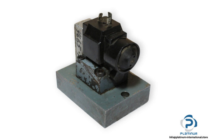 Rexroth-3SE6C20_315W220-50NZ4-directional-seat-valve-(used)