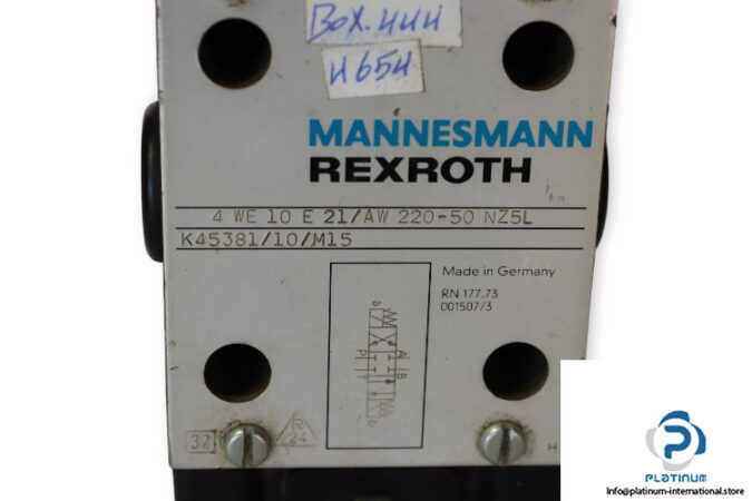 Rexroth-4-WE-10-E-21_AW-220-50-NZ5L-K45381_10_M15-solenoid-operated-directional-valve-(used)-2