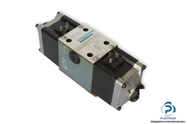 Rexroth-4-WE-10-E-21_AW-220-50-NZ5L-K45381_10_M15-solenoid-operated-directional-valve-(used)