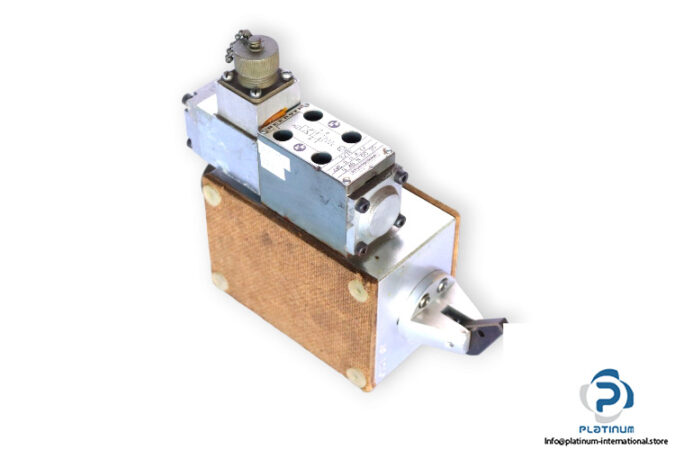 Rexroth-4WE-5-N-4.1_G-48-N-S0-30-solenoid-operated-directional-valve-(new)