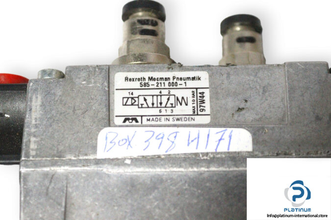 Rexroth-585-211-000-1-single-solenoid-valve-with-coil-(used)-2