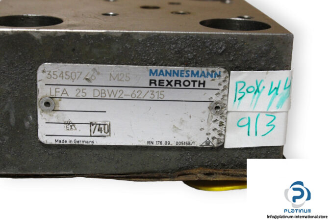 Rexroth-R900354507-flow-control-valve-(used)-2