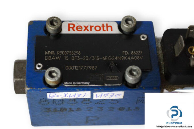 Rexroth-R900755298-pump-safety-block-(used)-2