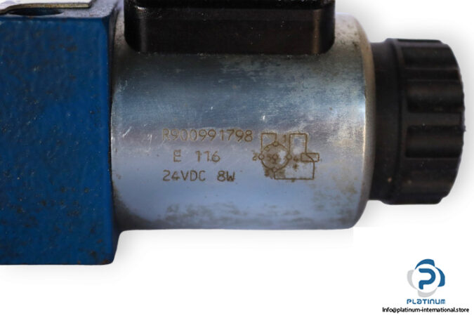 Rexroth-R900975949-directional-control-valve-(used)-2