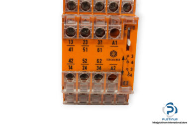 Schleicher-SSP-56-15314843-122-039-control-relay-(used)-1