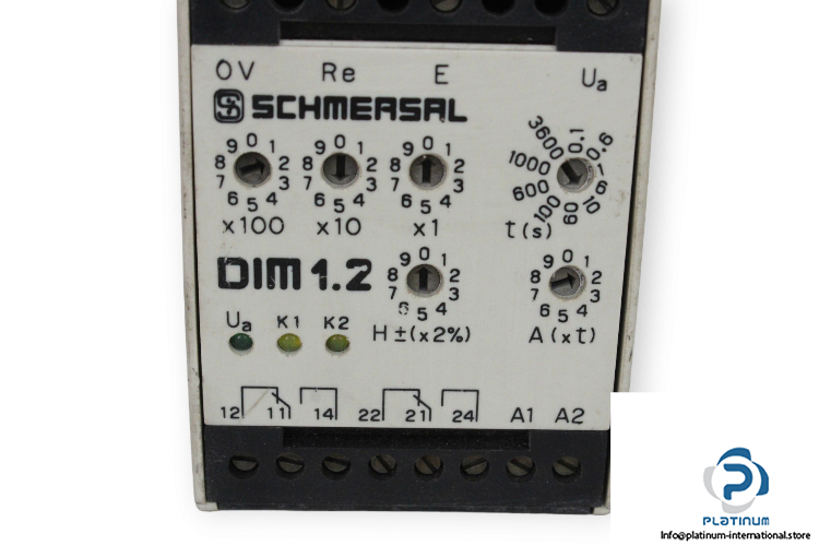 Schmersal-DIM-1.2_230-VAC-motion-control-monitor-(used)-1