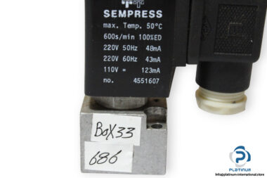 Sempress-4551607-pneumatic-valve-(used)-1