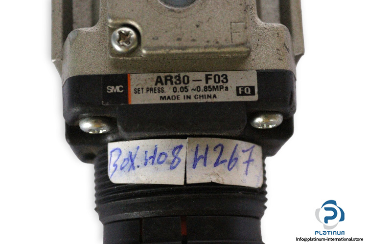 Smc-AR30-F03-pneumatic-pressure-regulator-(used)-1