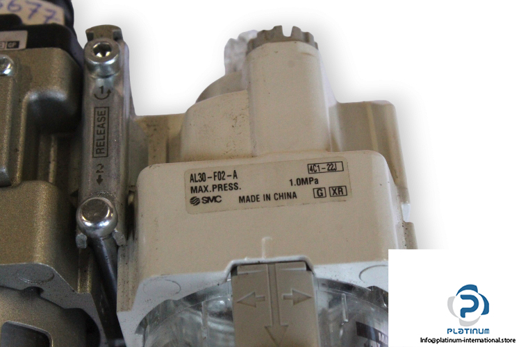 Smc-AW30-F02-filter-regulator-pneumatic-air-lubricator-(used)-1