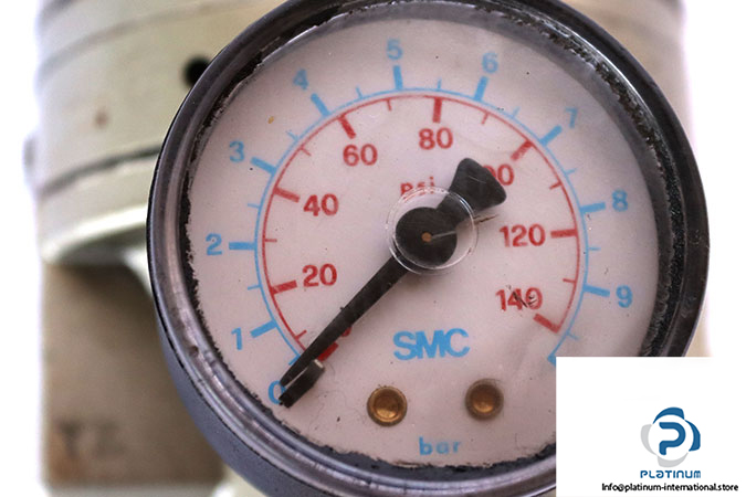 Smc-EIR402-pressure-regulator-(used)-1