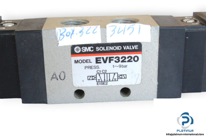 Smc-EVF3220-double-solenoid-valve-(used)-2