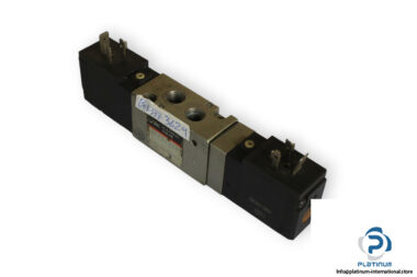 Smc-EVFS1220-double-solenoid-valve-(used)