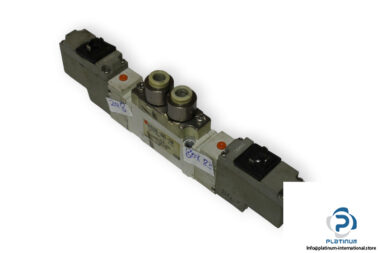 Smc-SY5220-5DO-C6F-double-solenoid-valve-(used)