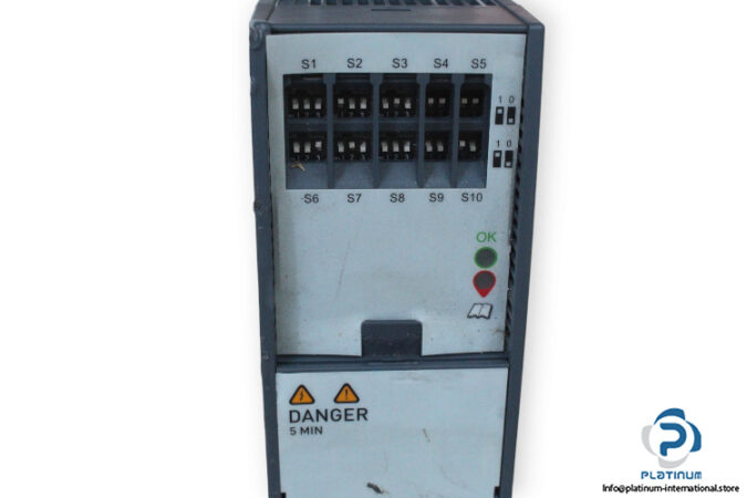 TMK003E0100WMM-frequency-converter-(used)-1