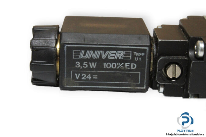 Univer-AF-2500-poppet-valve-24-v-(used)-2