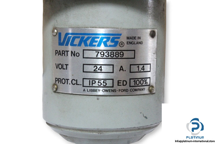 Vickers-DG4S4 -017C-24DC-50UG-GE15-solenoid-operated-directional-valve-(used)-1