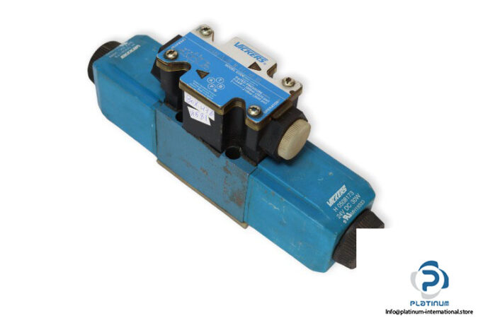 Vickers-DG4V-3-0C-M-FTJ-H7-60-solenoid-operated-directional-valve-(used)