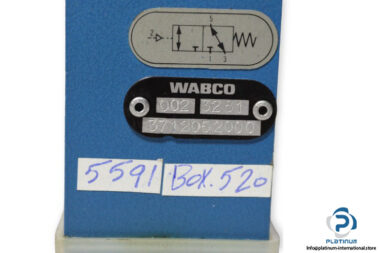 Wabco-3712052000-pneumatic-actuated-valve-(new)-1