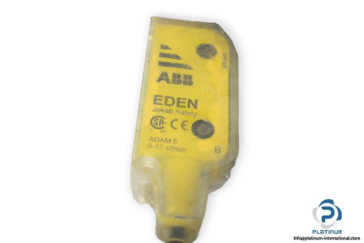 abb-2TLA020051R0600-non-contact-safety-sensor-(new)-1