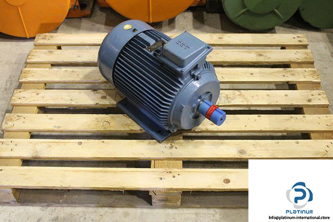 abb-qy132m8a-3-phase-electric-motor-1