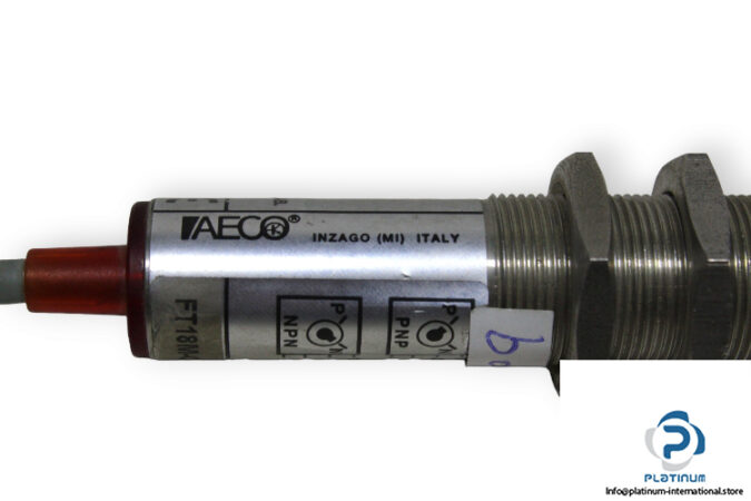 aeco-FT18M-CP2-photoelectric-sensor-used-4