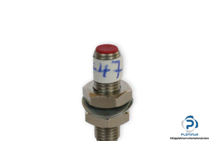 aeco-SI-8-C1-PNP-NO-H1S-inductive-proximity-sensor-used-5