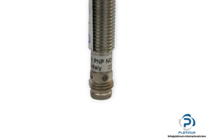 aeco-SI8-C1-PNP-NO-H1-inductive-proximity-sensor-used-4