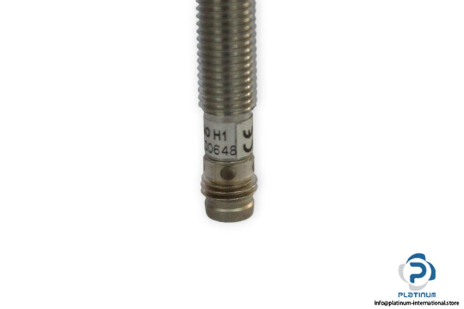 aeco-SI8-C1-PNP-NO-H1-inductive-proximity-sensor-used-5