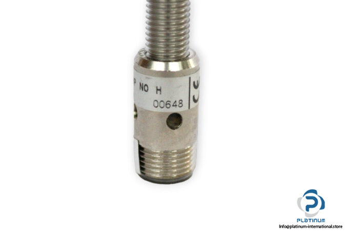 aeco-SI8-DC2-PNP-NO-H-inductive-sensor-(new)-3