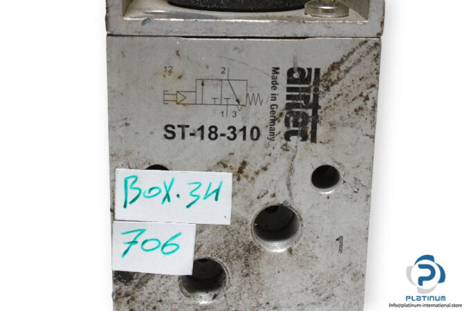 airtec-ST-18-310-push-button-valve-used-2