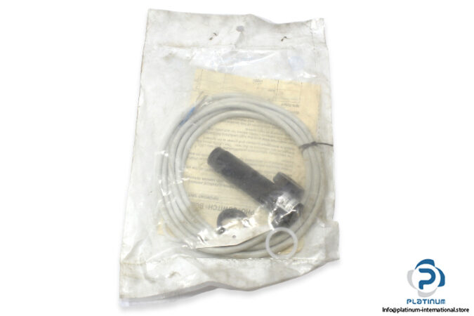 allen-bradley-42CB-D1LPAF-L2 photoelectric-diffuse-sensor