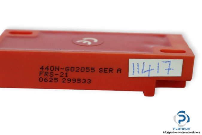 allen-bradley-440N-G02055-magnetic-non-contact-safety-switch-(new)-2
