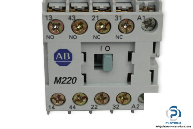 allen-bradley-700-M220A24-control-relay-(new)-1